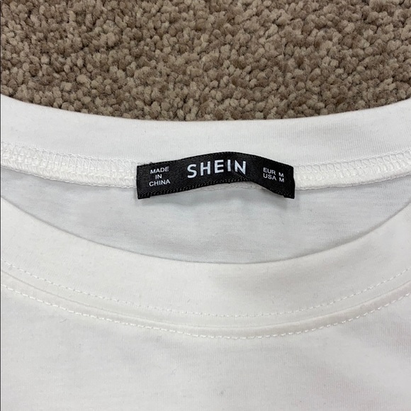 Shein t-shirt - Picture 2 of 2